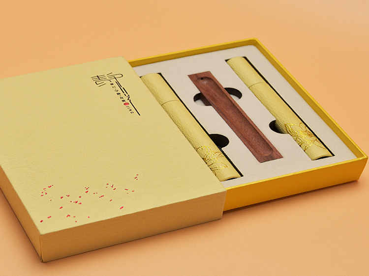 香(xiāng)盒套裝(zhuāng)38