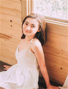 偷妻无码一区二区三区动漫,腿再分大点就可以吃到了